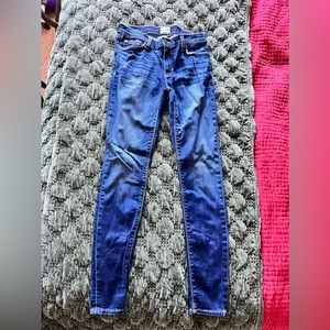 Hudson Jeans - Krista Super Skinny - Never Worn - Size 27